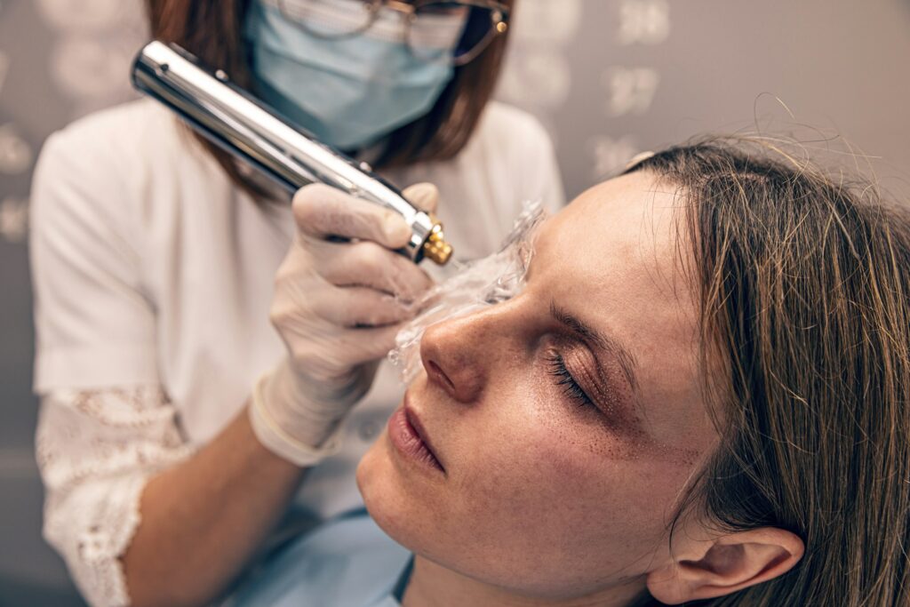 Treatment on upper and lower eyelid